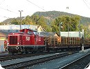 [SLB V83 rangiert mit dem Ecco Cargo "Austria" in Salzburg-Itzling]
